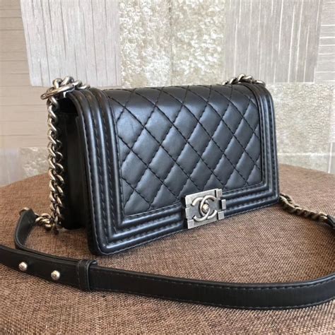 chanel le boy black inside